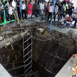 Gelovigen vallen in waterput in hindoeïstische tempel India: 36 doden