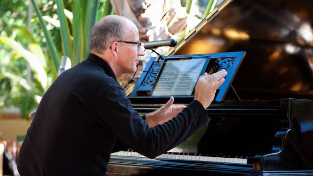 Maarten van Veen tijdens Hortus Festival