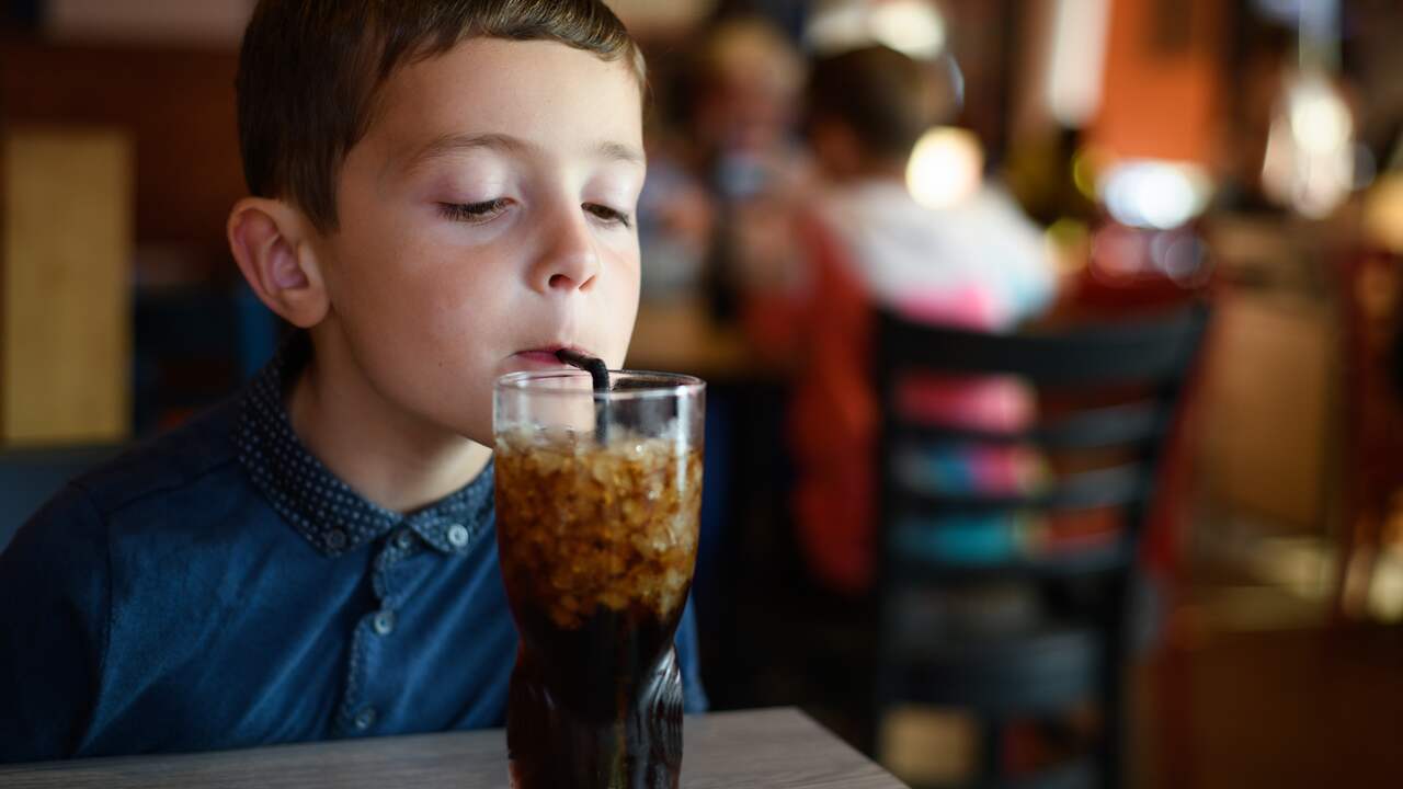 Frisdrank met suiker wordt duurder.
