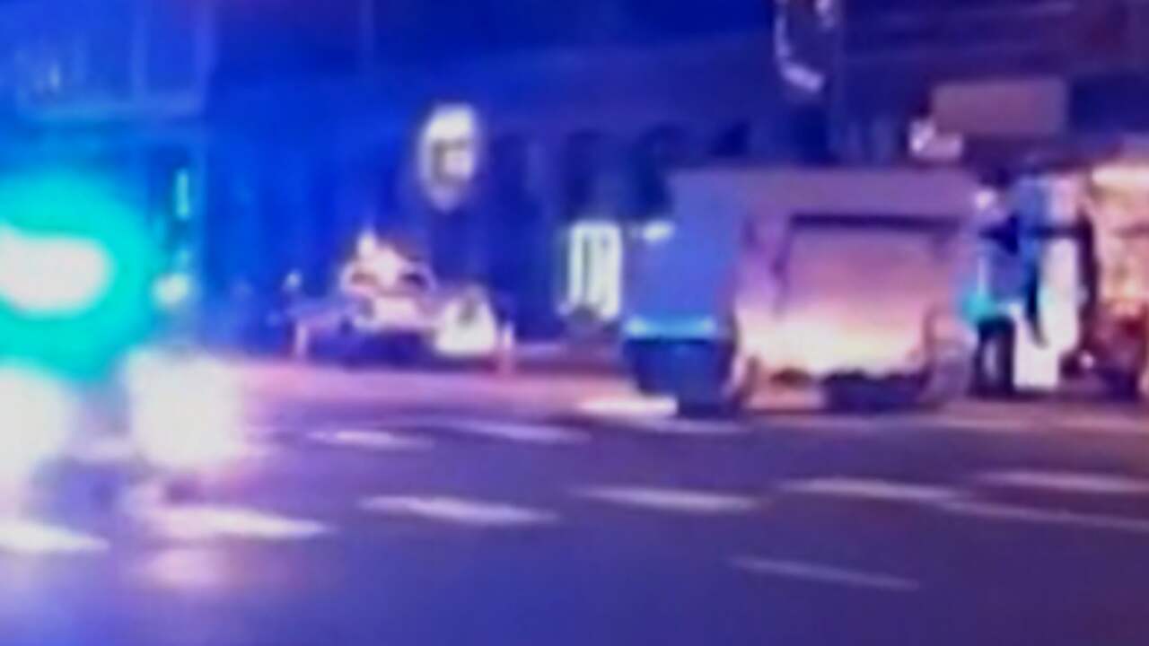 Politie achtervolgt gestolen militair voertuig in Virginia