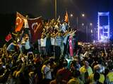 Turkije zoekt honderden vermeende medeplichtigen mislukte couppoging