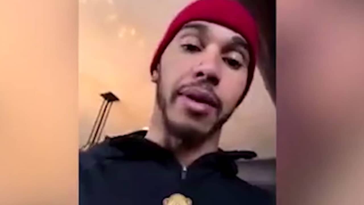 Lewis Hamilton maakt neefje belachelijk om dragen van jurk