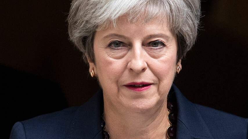 Brits Lagerhuis wijst motie van wantrouwen tegen regering-May af