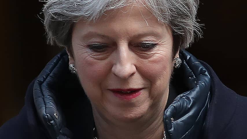 Britse premier May lijdt gevoelige nederlaag over Brexit