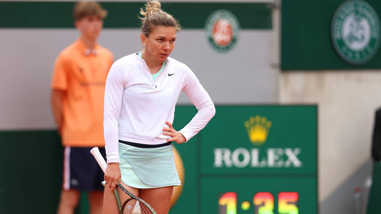 Simona Halep kampte in de tweede ronde op Roland Garros met een paniekaanval.