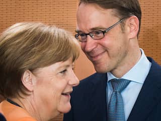Baas Bundesbank: 'ECB moet stimuleringsbeleid snel terugdraaien'