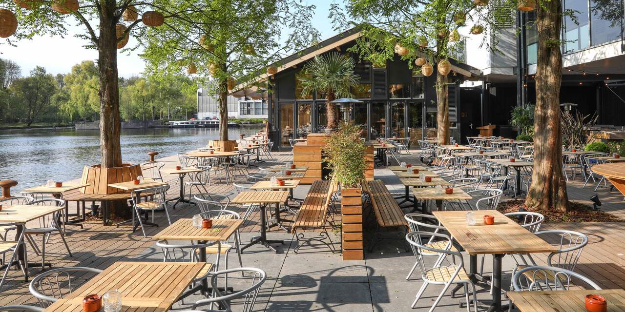 Gemeente Amsterdam geeft horeca mogelijkheid voor grotere terrassen