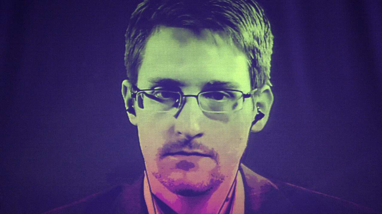 Trailer: Snowden