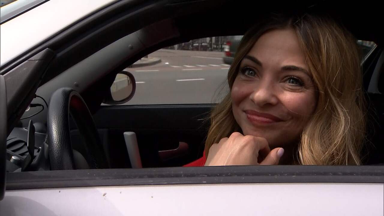 Georgina komt te laat bij etentje met koningspaar
