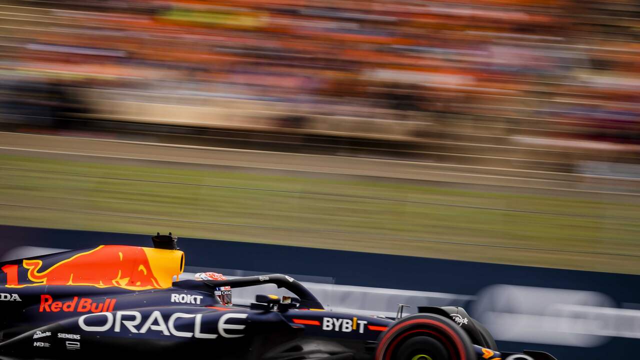 Beeld uit video: Verstappen pakt pole in Barcelona
