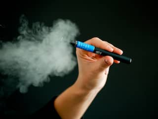 'E-sigaret even slecht voor het gebit als gewone sigaretten'