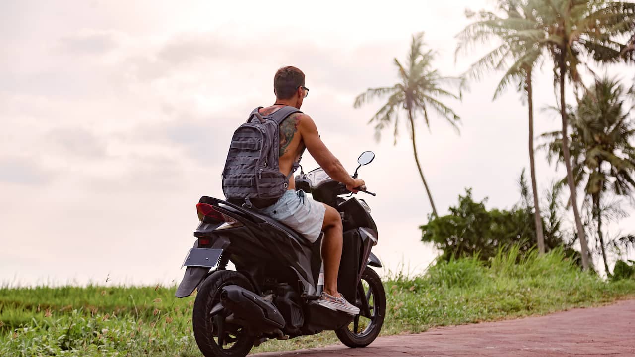 Wisatawan tidak diperbolehkan menyewa skuter di Bali karena banyak kecelakaan  Luar negeri