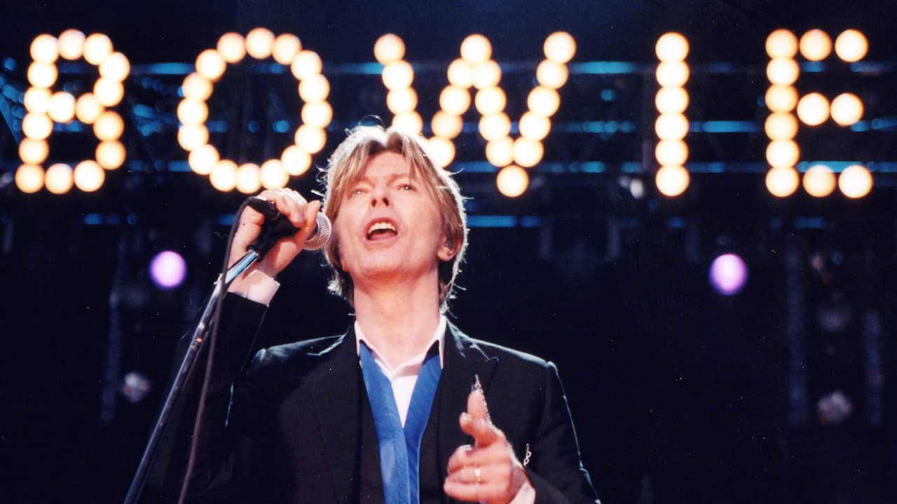 Original band members David Bowie with the tribute band at AFAS Live |  On November 7, music