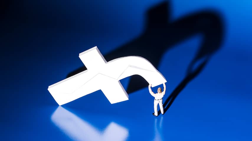 Facebook bant directeur bedrijf dat voor Senaat VS nepnieuws onderzocht