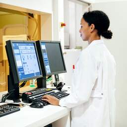 Ziekenhuizen moeten ICT op orde brengen om storingen te voorkomen