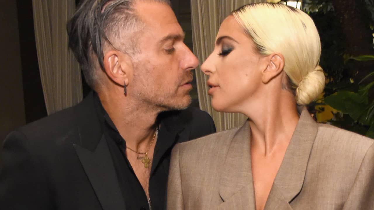 Lady Gaga verbreekt verloving met Christian Carino | Achterklap | NU.nl