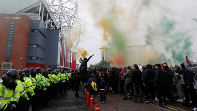 Het was opnieuw onrustig rond het stadion van Manchester United.