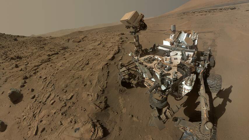 Marsrover Curiosity begint aan 'roadtrip' die hele zomer duurt