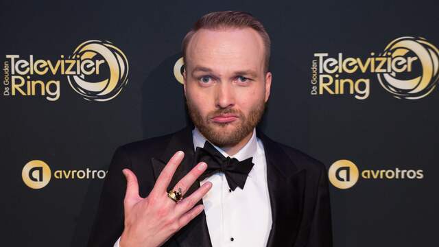 Nieuw seizoen Zondag met Lubach begint met 1,2 miljoen ...