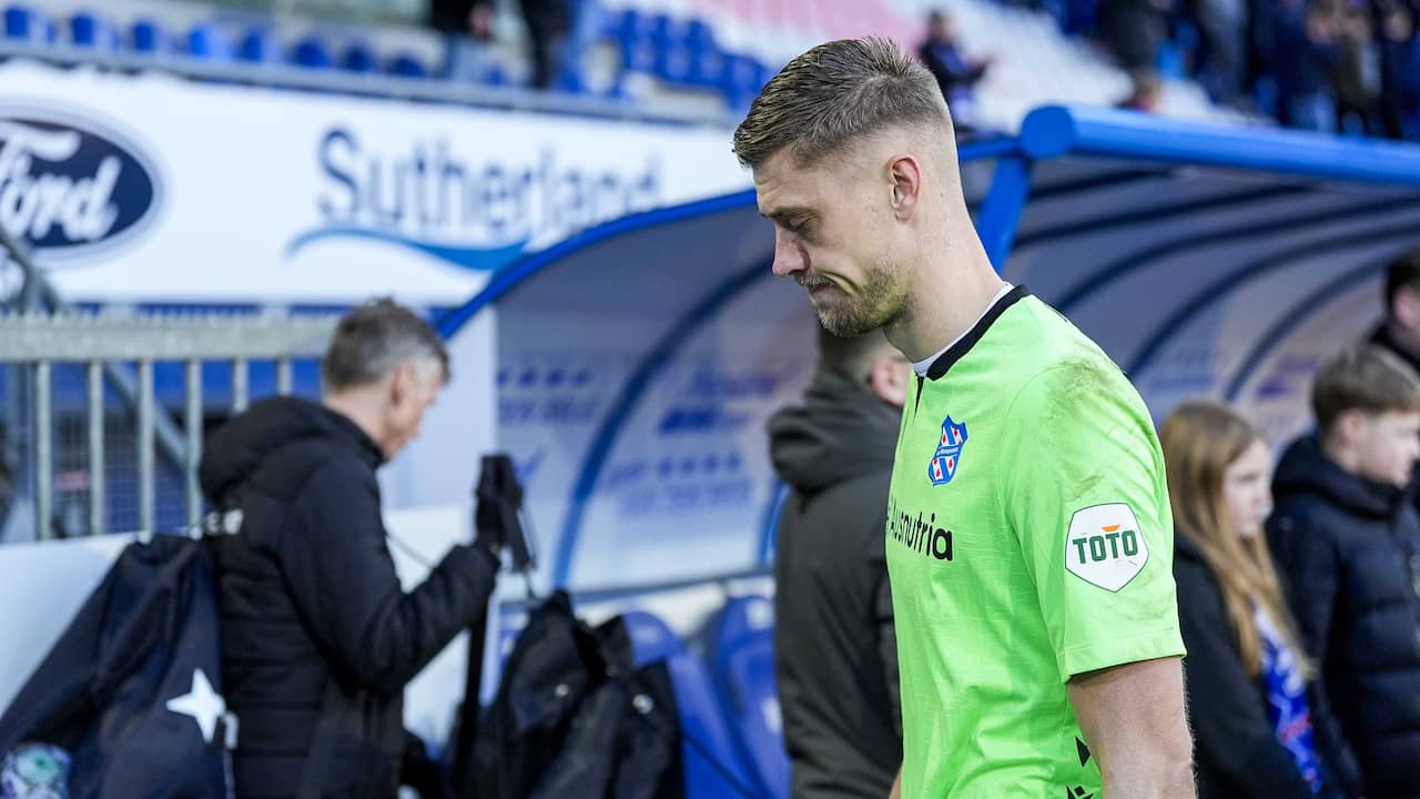 Andries Noppert Demoted to Second Goalkeeper at SC Heerenveen by Coach Kees van Wonderen