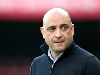 Regillio Simons vertrekt al na half jaar als trainer van gedegradeerd FC Volendam