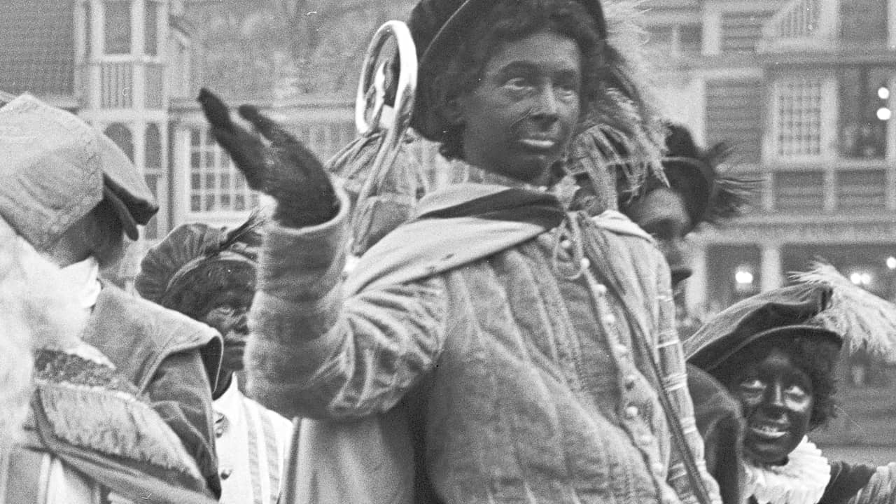 Beeld uit video: De transitie van Zwarte Piet door de jaren heen