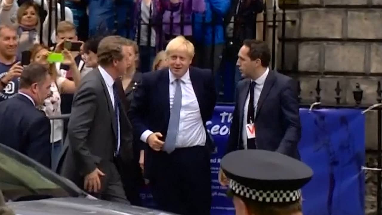 Beeld uit video: Johnson uitgejouwd bij eerste officiële bezoek aan Schotland