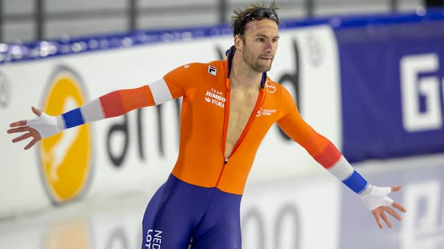 Ontlading bij Thomas Krol na zijn snelste tijd op de 1.500 meter bij de WK afstanden in Heerenveen.