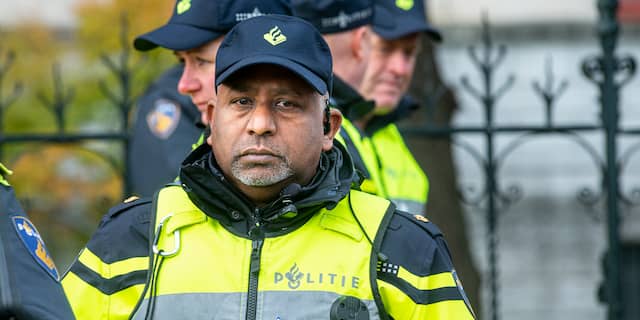 Drie personen opgepakt na flinke vechtpartij in #Breda waar ook met een hamer geslagen zou zijn. via @NUnl