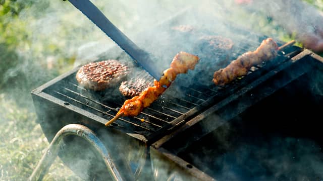 Origineel barbecueën? Plan vooruit en bestel ruim op tijd Grillen zonder stress: 10 tips voor een geslaagde barbecue