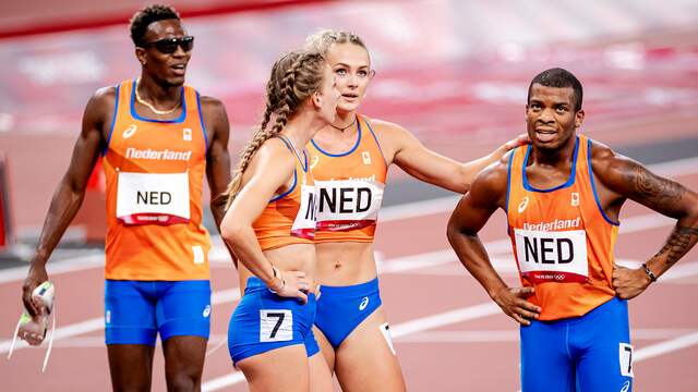 Teleurstelling na de finish bij de Nederlandse ploeg.