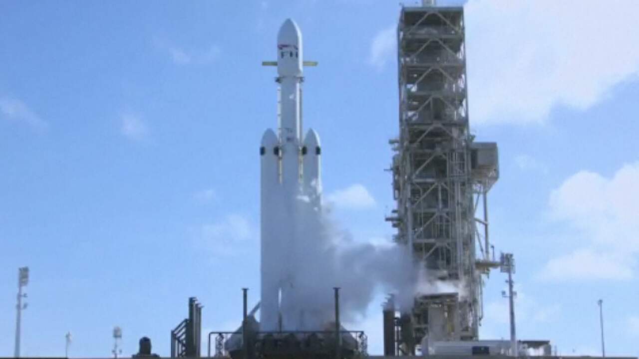 Live Spacex Lanceert Falcon Heavy Met Tesla Aan Boord Nu Nl