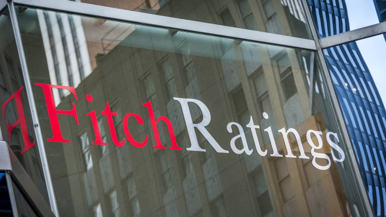The United States is less reliable for investors according to the credit rating agency Fitch  Economy