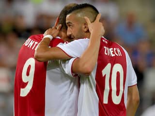 Teleurgestelde Ziyech raakt bij Ajax rugnummer 10 kwijt aan Tadic