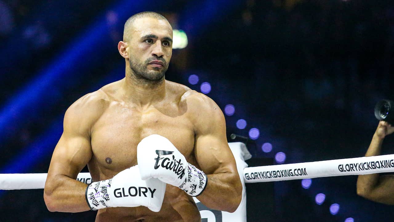 Bizarre wending op GLORY-avond: Badr Hari trekt zich vlak voor gevecht  terug | Sport Overig | NU.nl