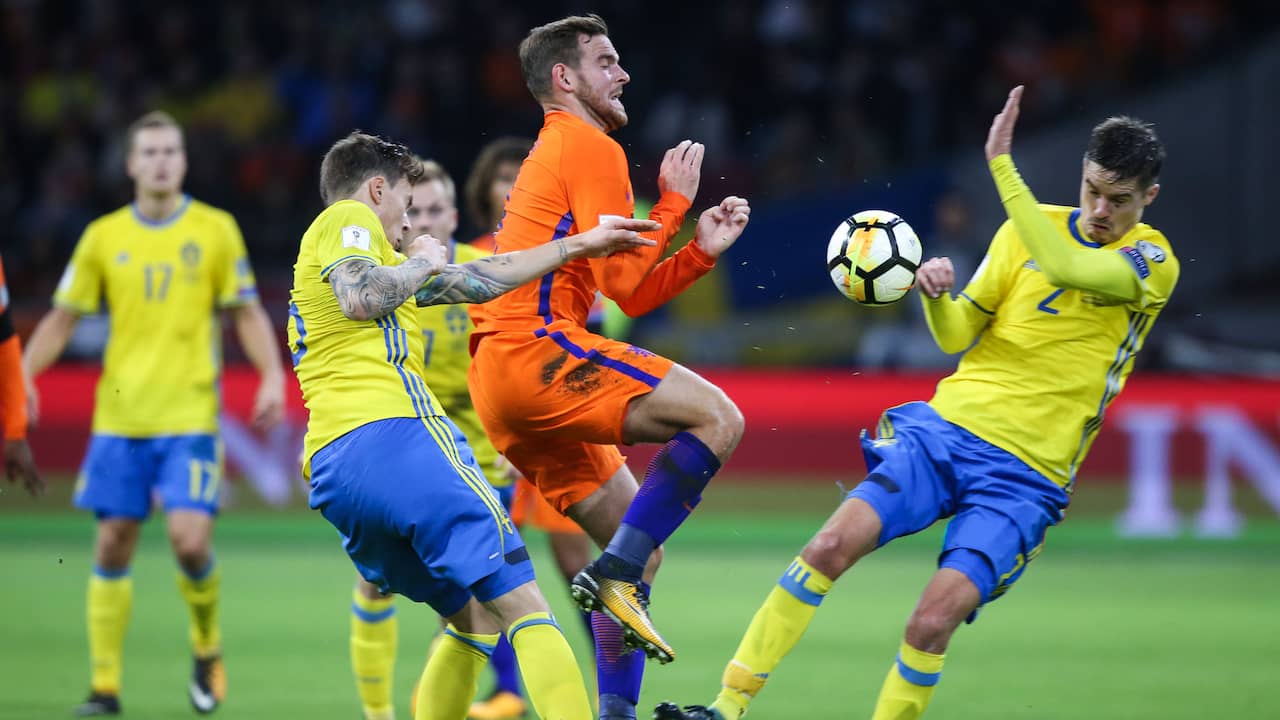 Nederland-Zweden was eind 2017 de laatste interland van Vincent Janssen, die toen door Tottenham Hotspur aan Fenerbahçe was verhuurd.