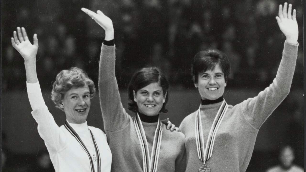 In 1968 verovert Kaiser (rechts) olympisch brons op de 3 kilometer in Grenoble. Het goud is voor Ans Schut en de Finse Kaija Mustonen pakt zilver.