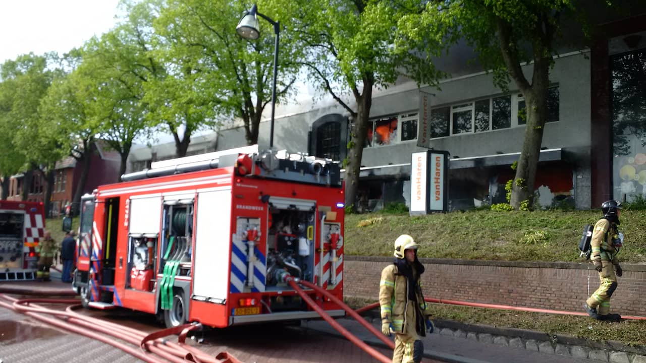 Grote brand in schoenenwinkel in Zuid Hollandse Middelharnis