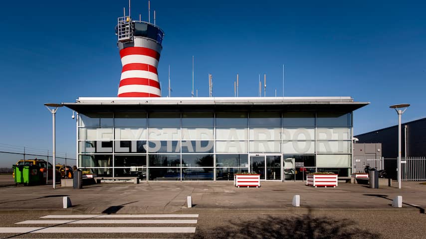 Opening Lelystad Airport opnieuw op losse schroeven