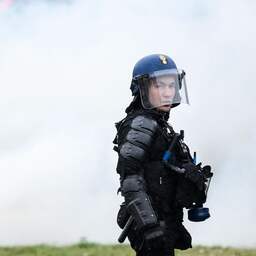 Zeker 440 agenten gewond bij Franse massaprotesten tegen pensioenplannen