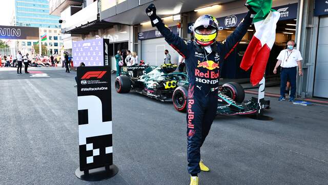 Sergio Pérez veroverde in Azerbeidzjan zijn eerste Grand Prix-zege voor Red Bull Racing.
