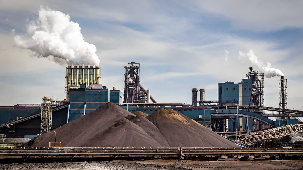 Inspection: no evidence for dumping coal residues into the sea by Tata Steel |  NOW