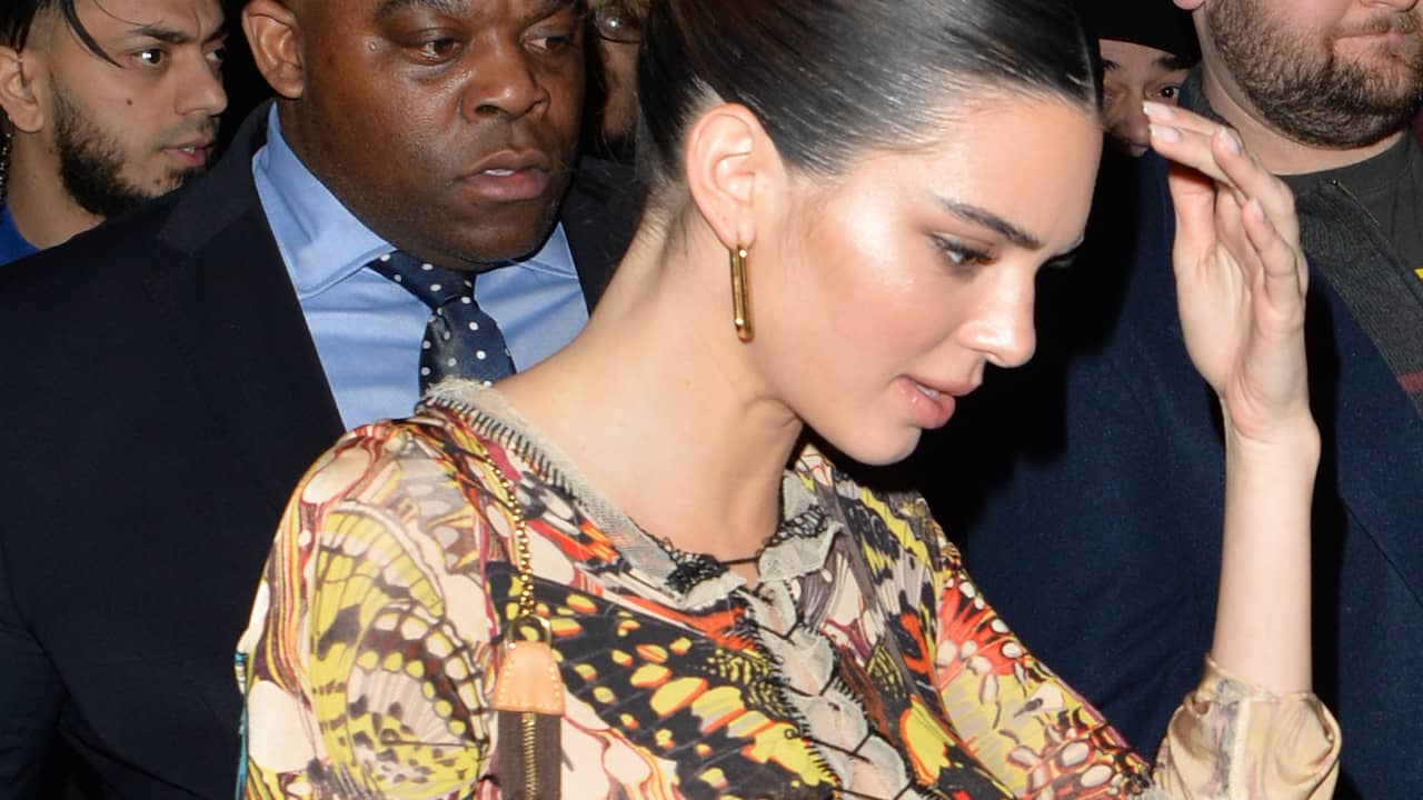 Kendall Jenner Disregards Corona Measures During Birthday |  NOW