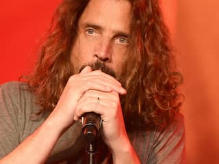 Weduwe zanger Chris Cornell geeft arts schuld van zijn overlijden