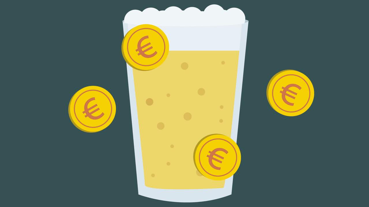 Waar stijgt de prijs van bier het hardst: kroeg of festival?