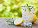 Hoe (on)gezond is het drinken van citroenwater op de nuchtere maag?