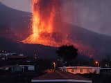 Nieuwe lavastroom La Palma bereikt zeven weken na uitbarsting zee