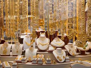 Steeds meer gouden sieraden in de verkoop door hoge goudprijs