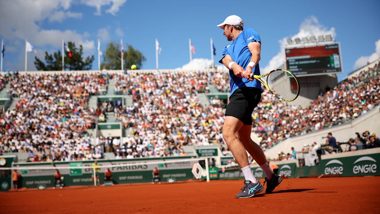 Botic van de Zandschulp mocht aantreden op Court Suzanne-Lenglen.