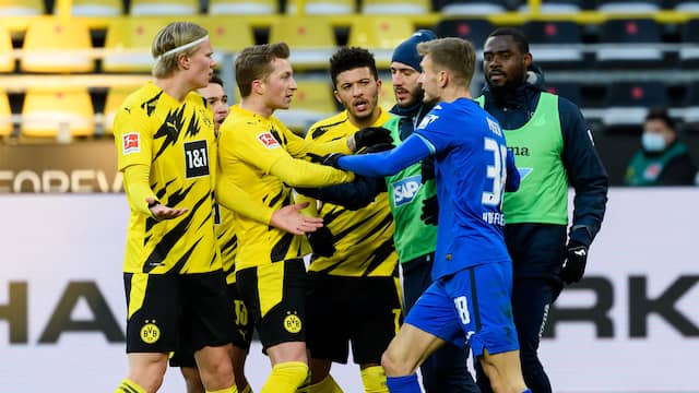 Een opstootje bij Borussia Dortmund-Hoffenheim.